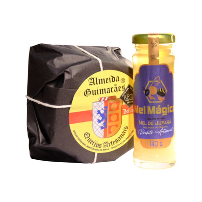 Kit Queijo Parmesão Capa Preta 500g + Mel Abelha Jupará 140g
