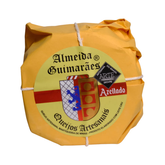 Kit Queijo Parmesão Azeitado 500g + Mel Abelha Nativa Uruçu Boca de Renda 140g